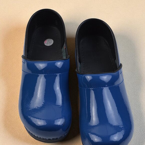 Sanita Professional Patent Clog – Navy | Women’s 9 - Picture 3 of 8